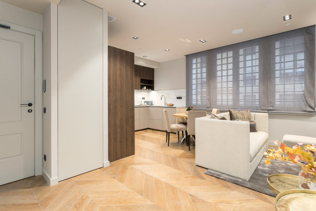 Exclusive renovated design apartment in Via Layetana