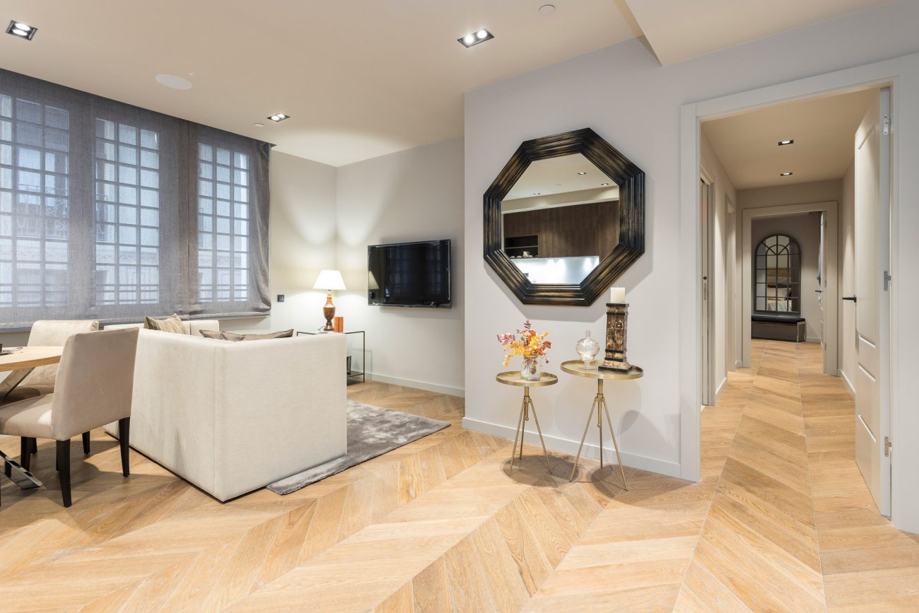 Exclusive renovated design apartment in Via Layetana