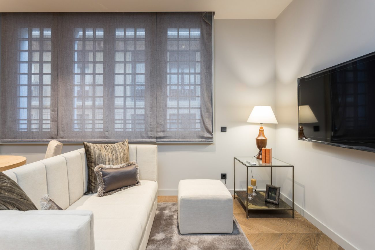 Exclusive renovated design apartment in Via Layetana