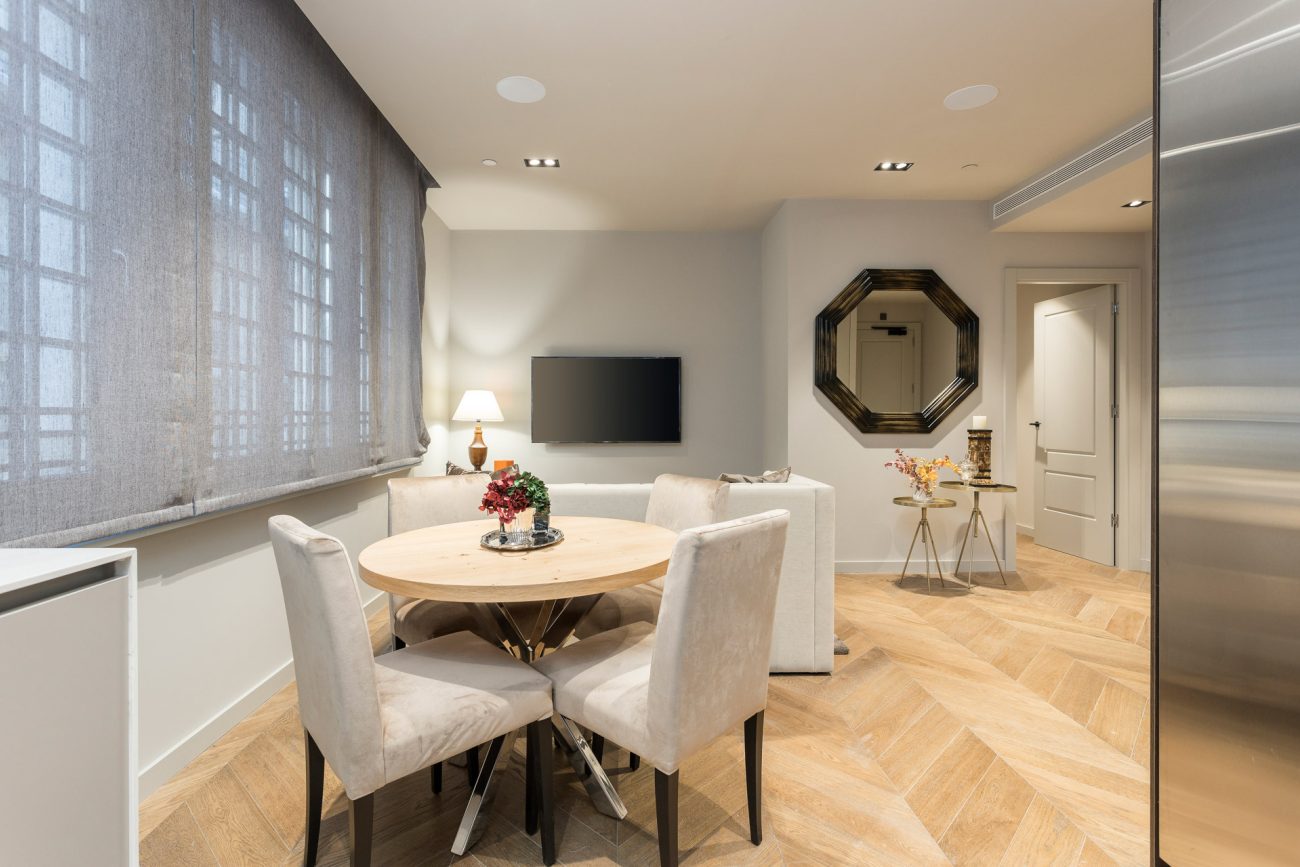 Exclusive renovated design apartment in Via Layetana