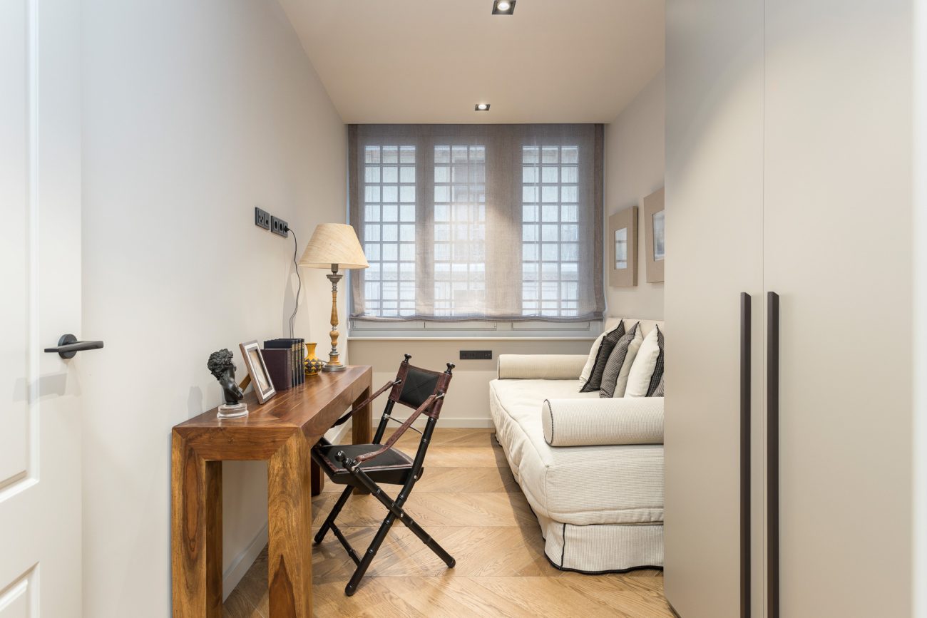 Exclusive renovated design apartment in Via Layetana