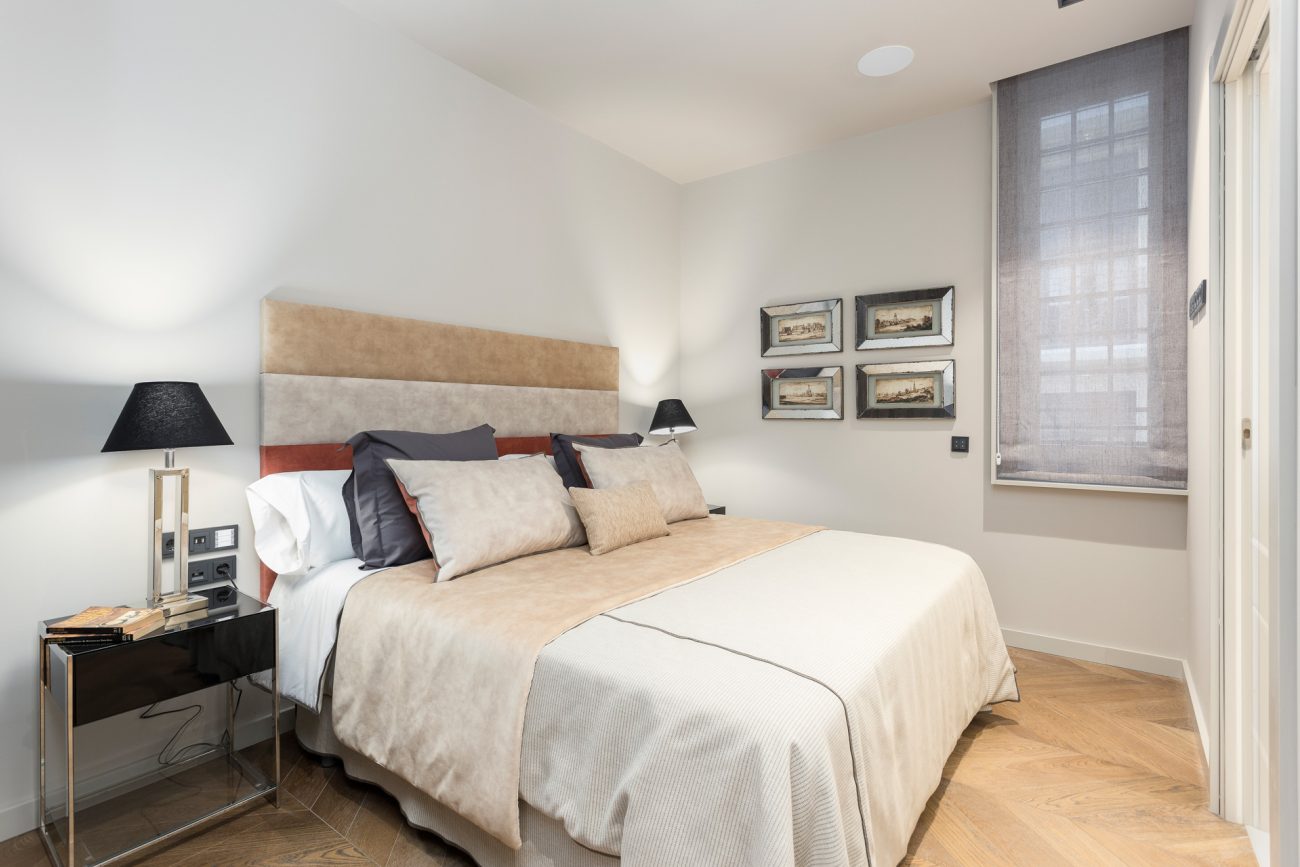 Exclusive renovated design apartment in Via Layetana