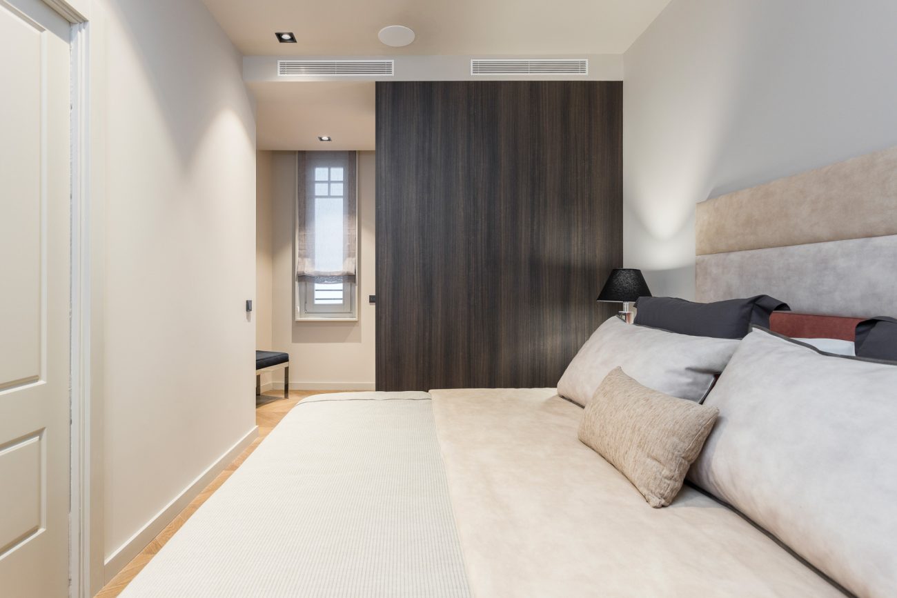 Exclusive renovated design apartment in Via Layetana