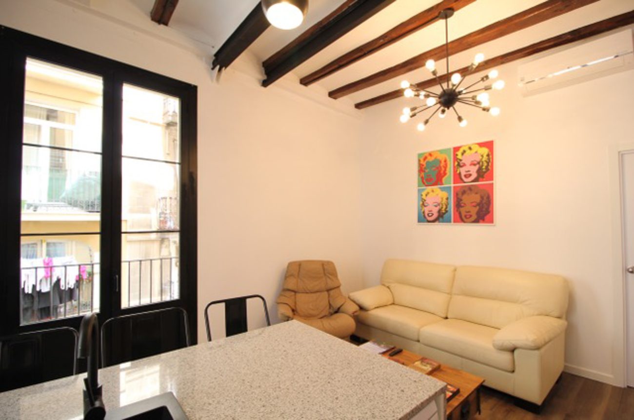 A flat with excellent location in the city center