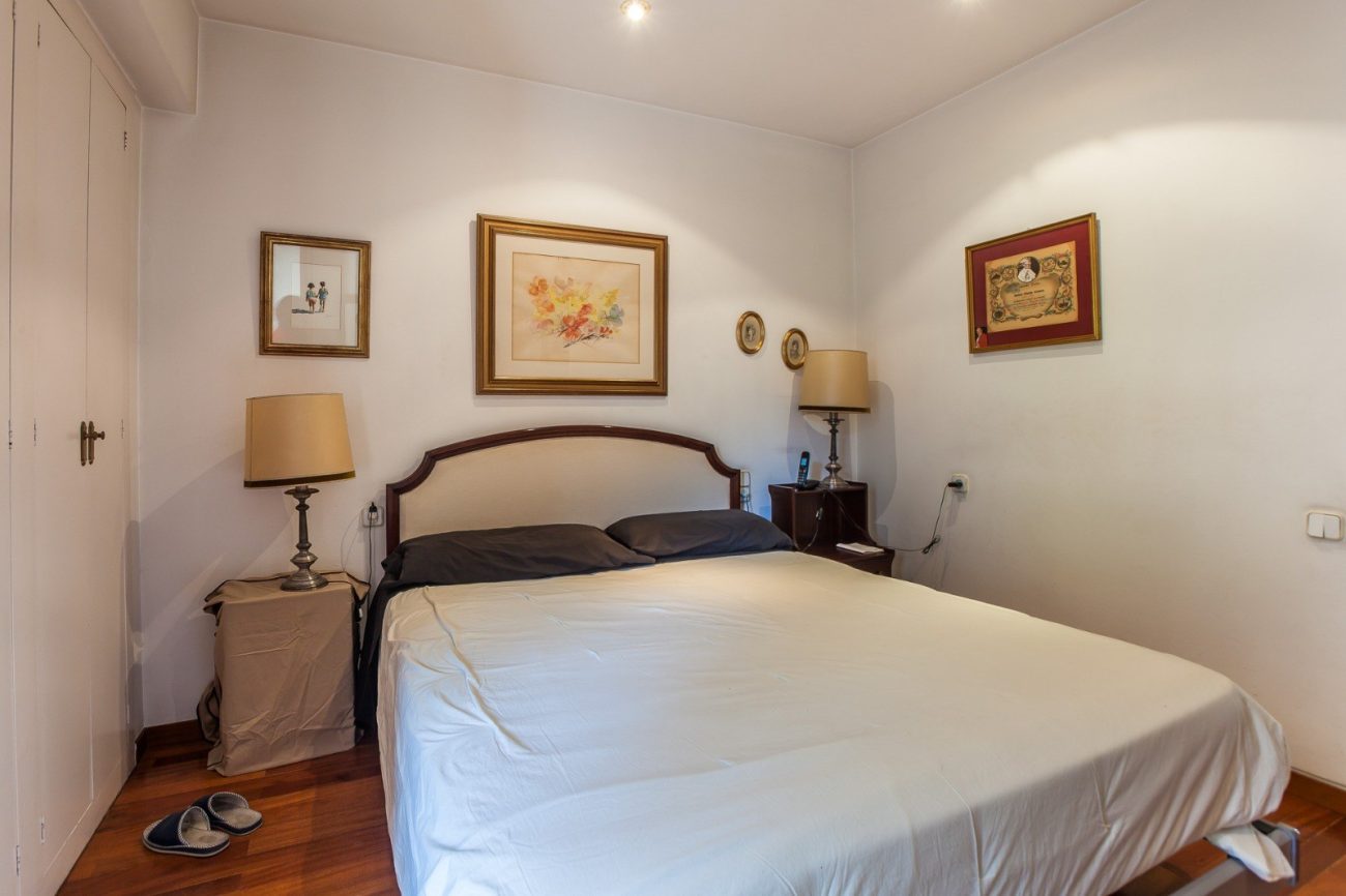 Spectacular and bright home in one of the most sought-after areas of the city of Barcelona