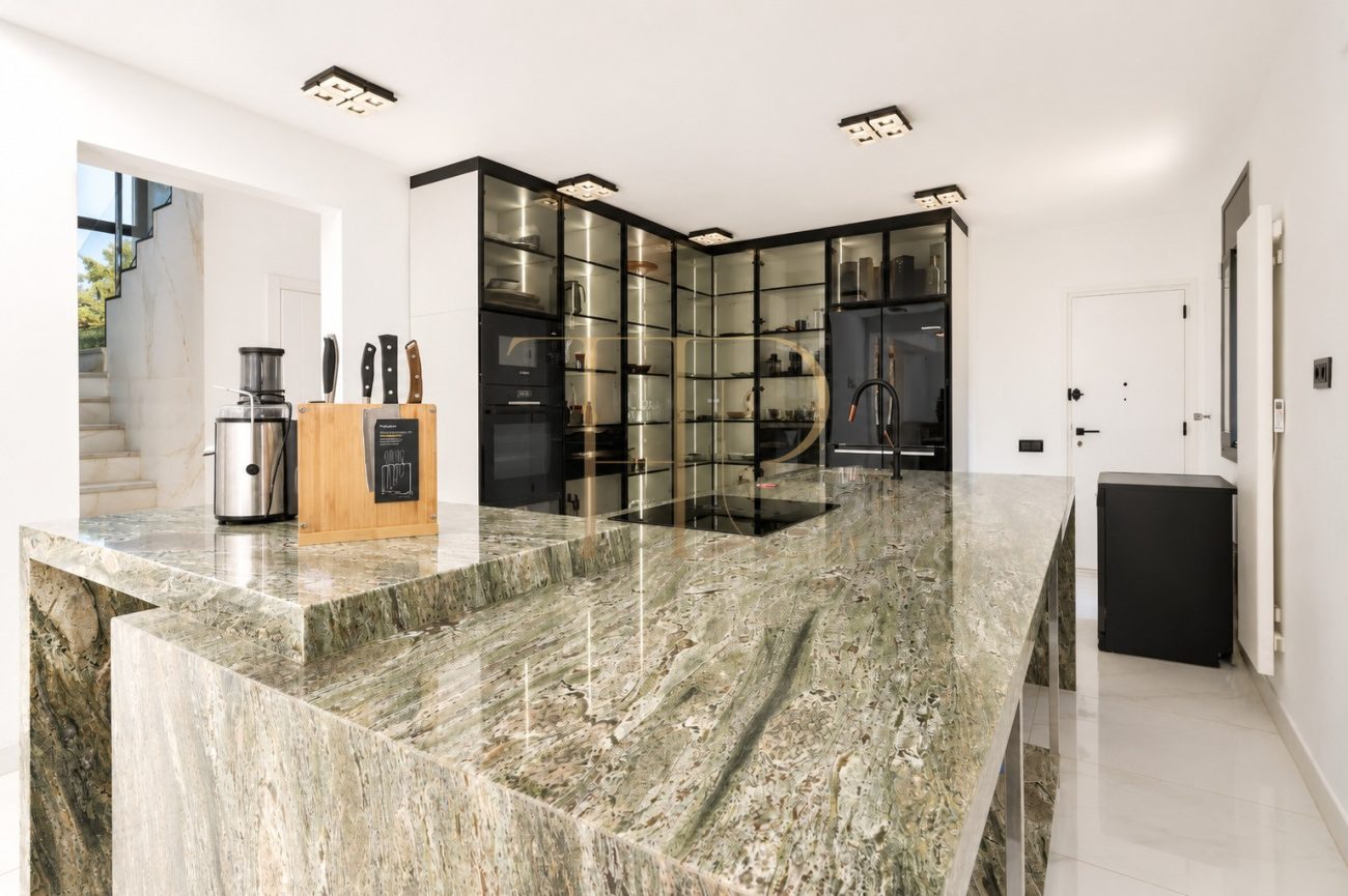 Exclusive Newly Renovated Designer Villa in La Pineda, Castelldefels