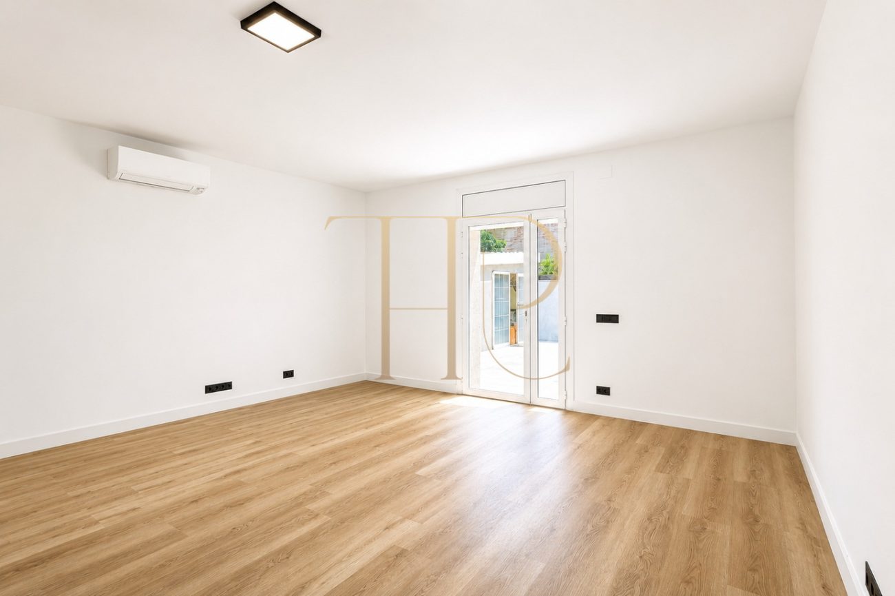 Exclusive Newly Renovated Designer Villa in La Pineda, Castelldefels