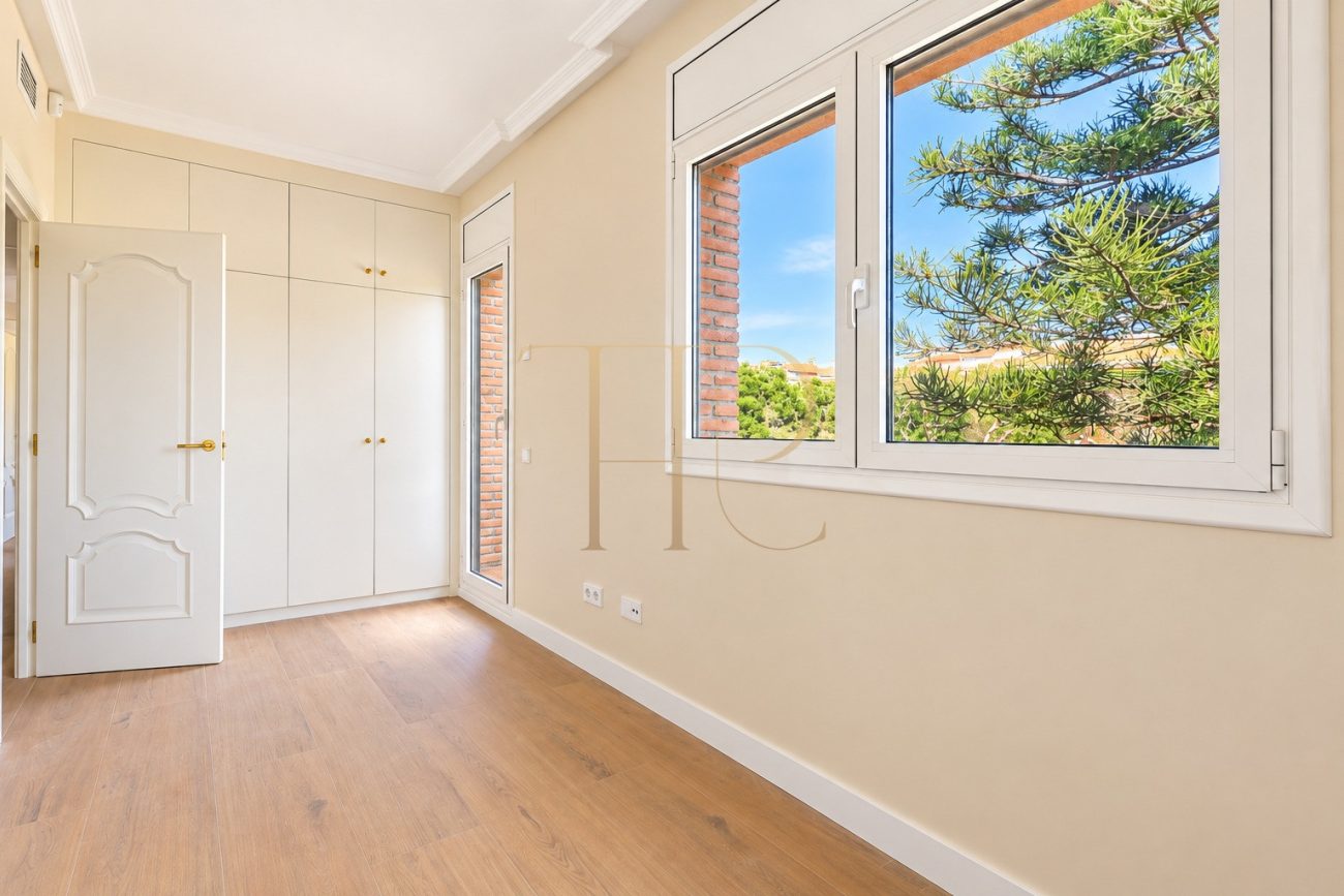 Luxury detached villa for rent in Gavà Mar, fully renovated