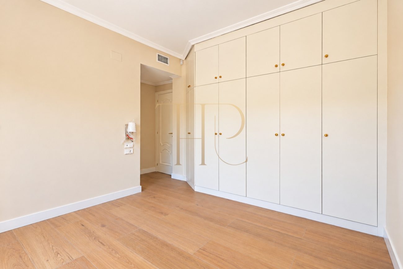 Luxury detached villa for rent in Gavà Mar, fully renovated