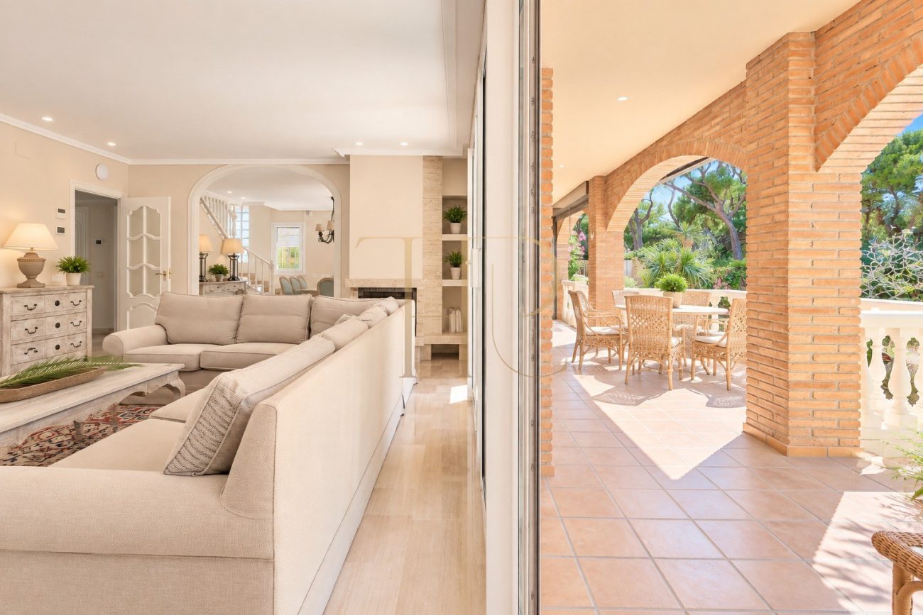 Luxury detached villa for rent in Gavà Mar, fully renovated