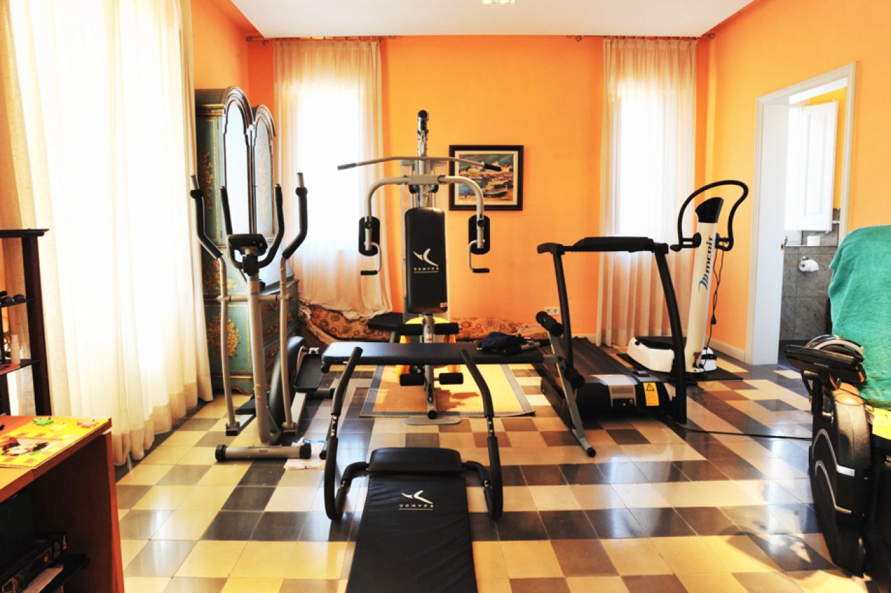 Mansion just 30 meters from the beach