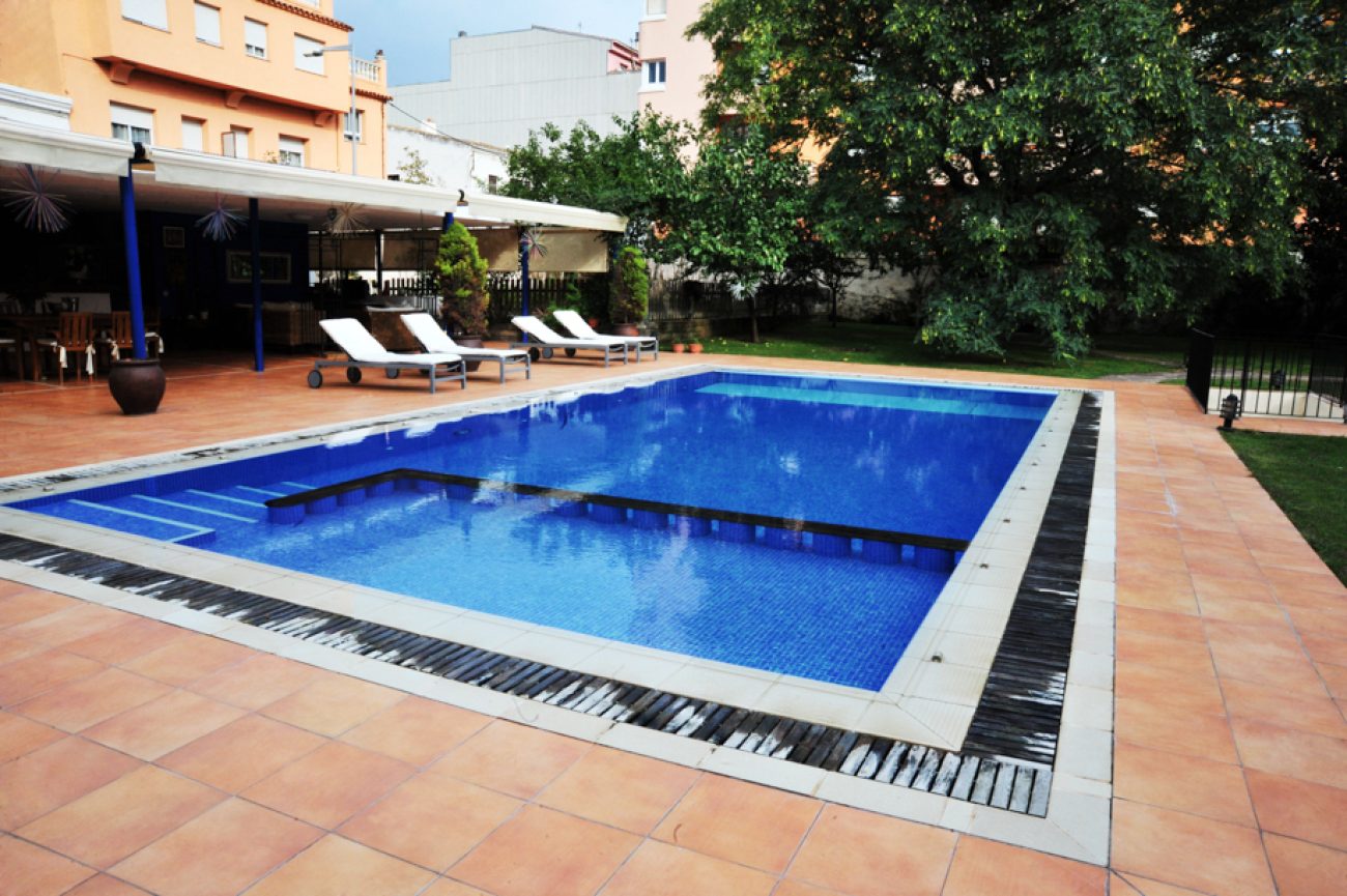 Mansion just 30 meters from the beach