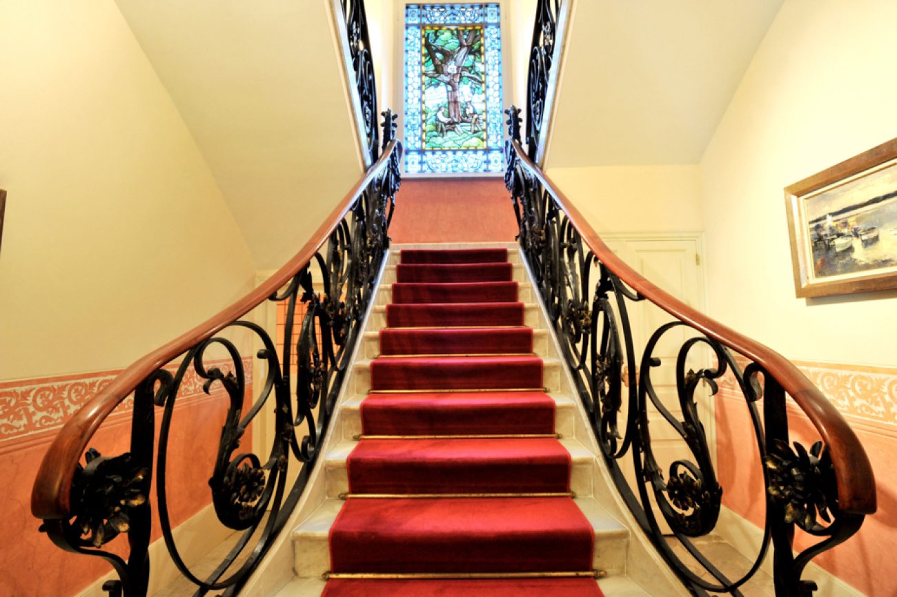 Mansion just 30 meters from the beach