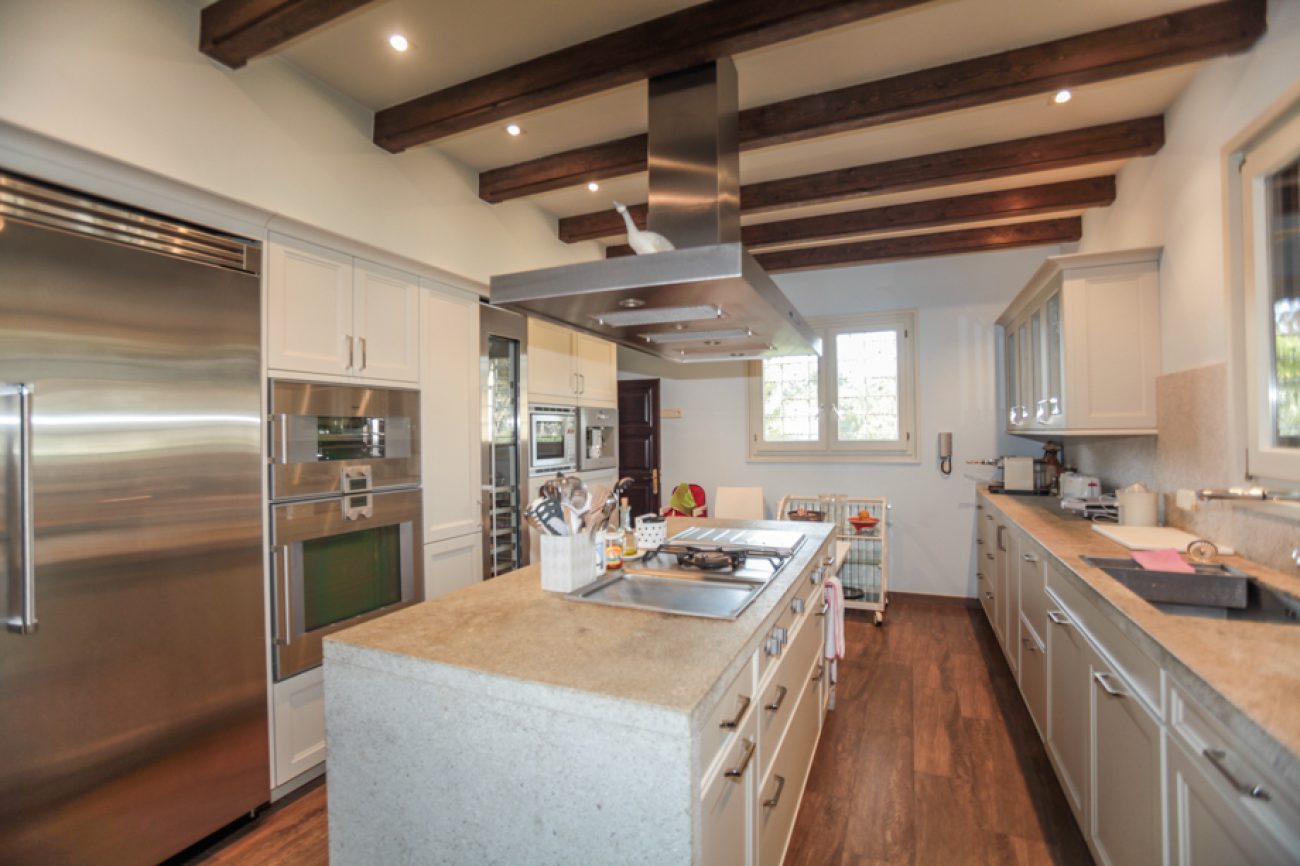 Luxury villa in the elite urbanisation of Sagaro.