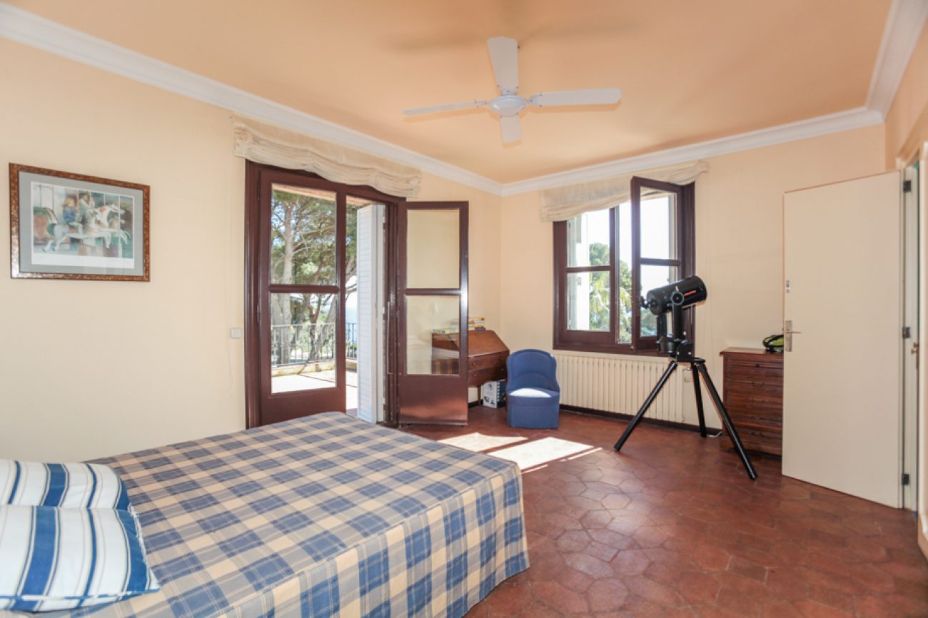 Luxury villa in the elite urbanisation of Sagaro.