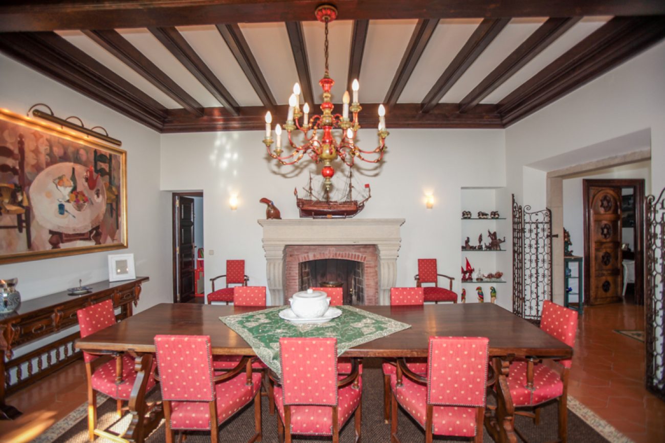 Luxury villa in the elite urbanisation of Sagaro.