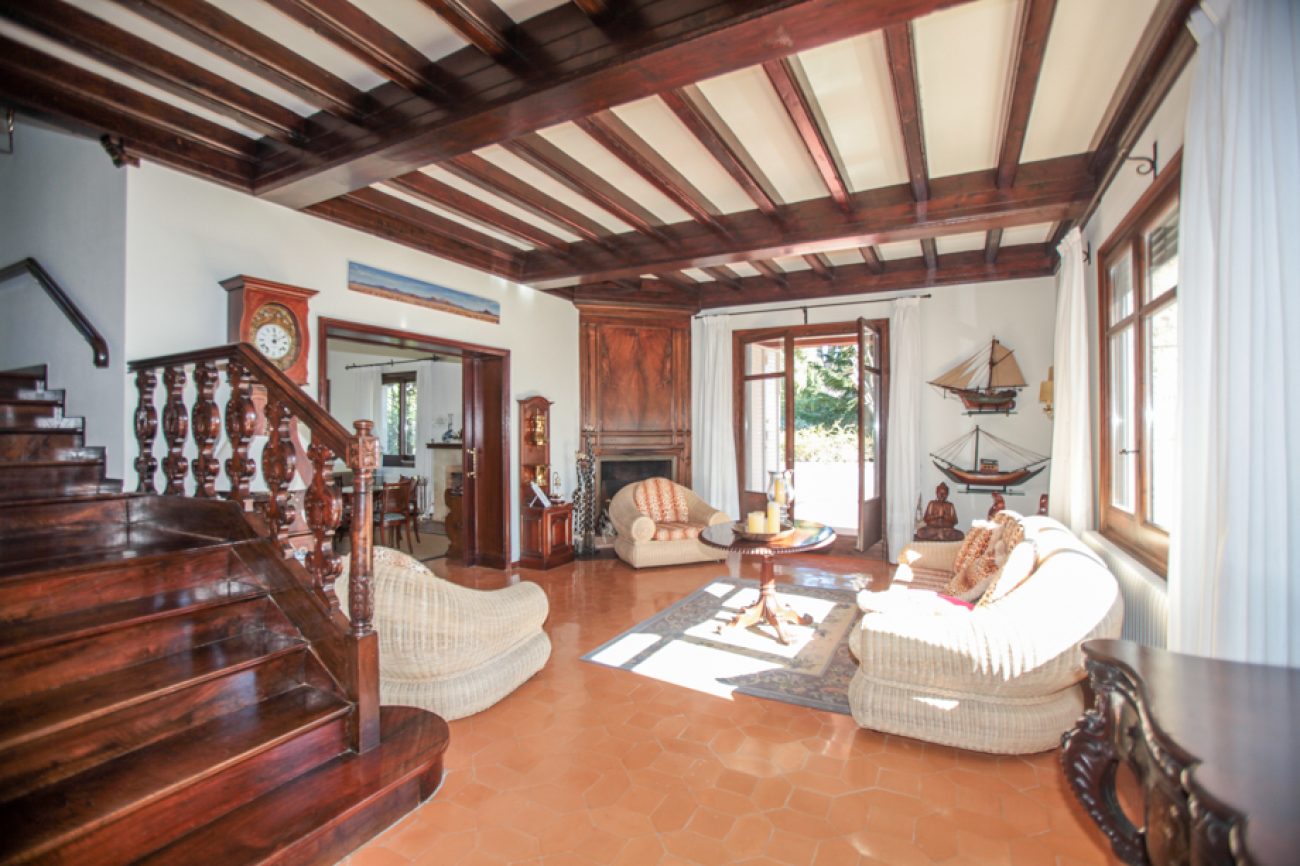 Luxury villa in the elite urbanisation of Sagaro.