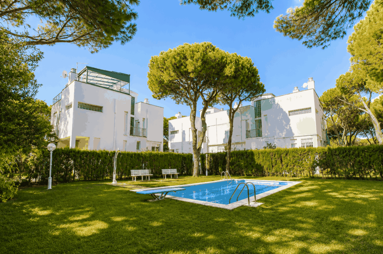 Detached Villa Available in Gavà Mar