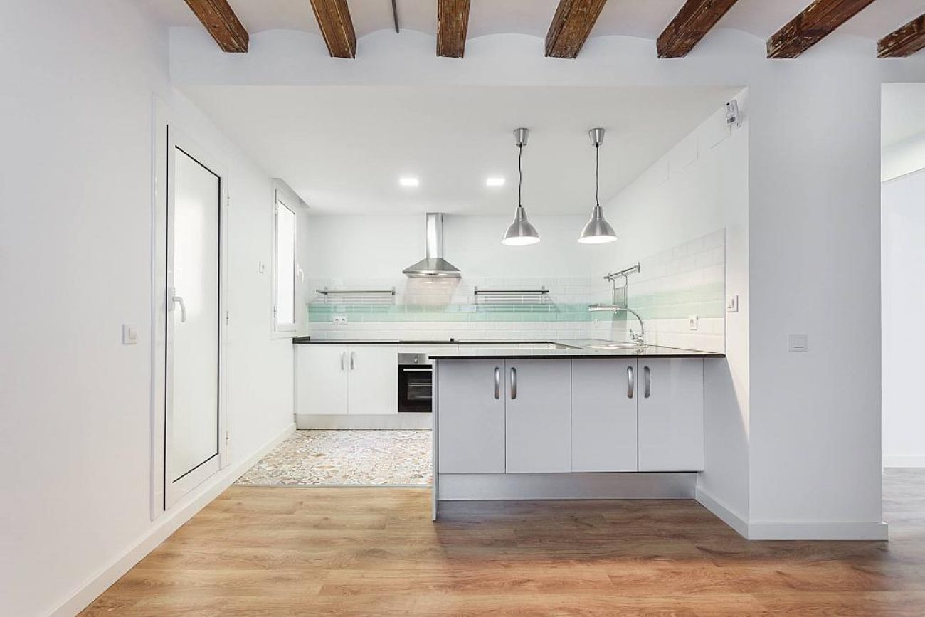Light apartment in the “coolest” district of Barcelona