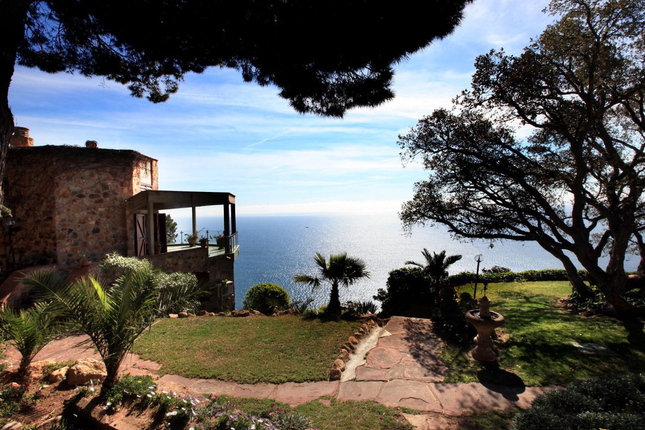 Spectacular house with best views in Cala Giverola