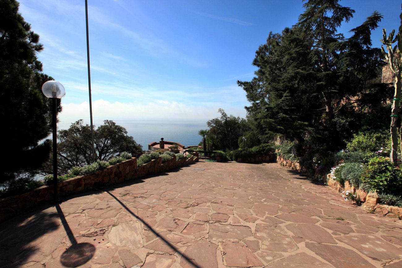 Spectacular house with best views in Cala Giverola