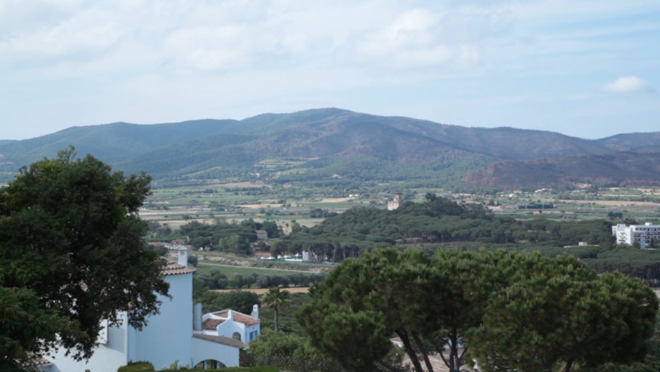 Villa with panoramic views of the sea and the city