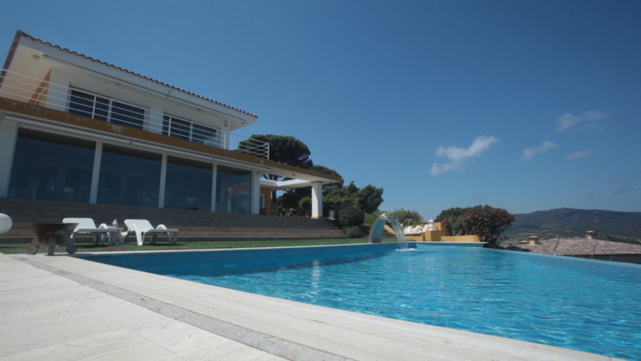 Villa with panoramic views of the sea and the city