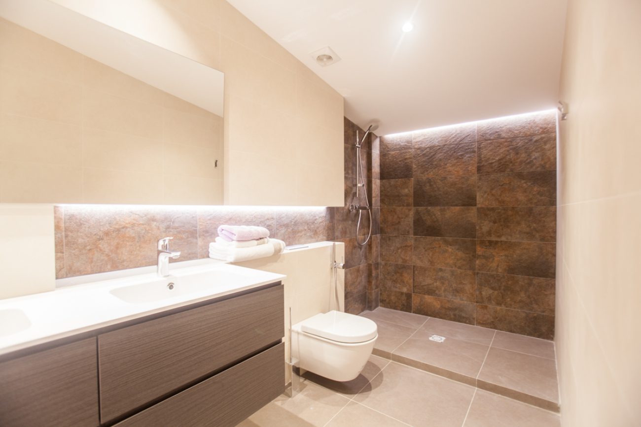 Exclusive townhouse in Gava Mar for rent
