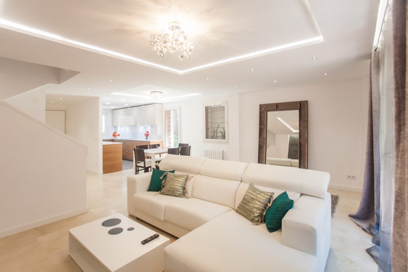 Exclusive townhouse in Gava Mar for rent