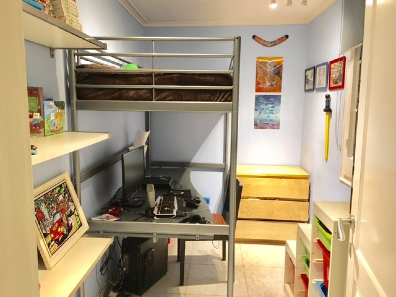 Big flat in the historic centre of Barcelona