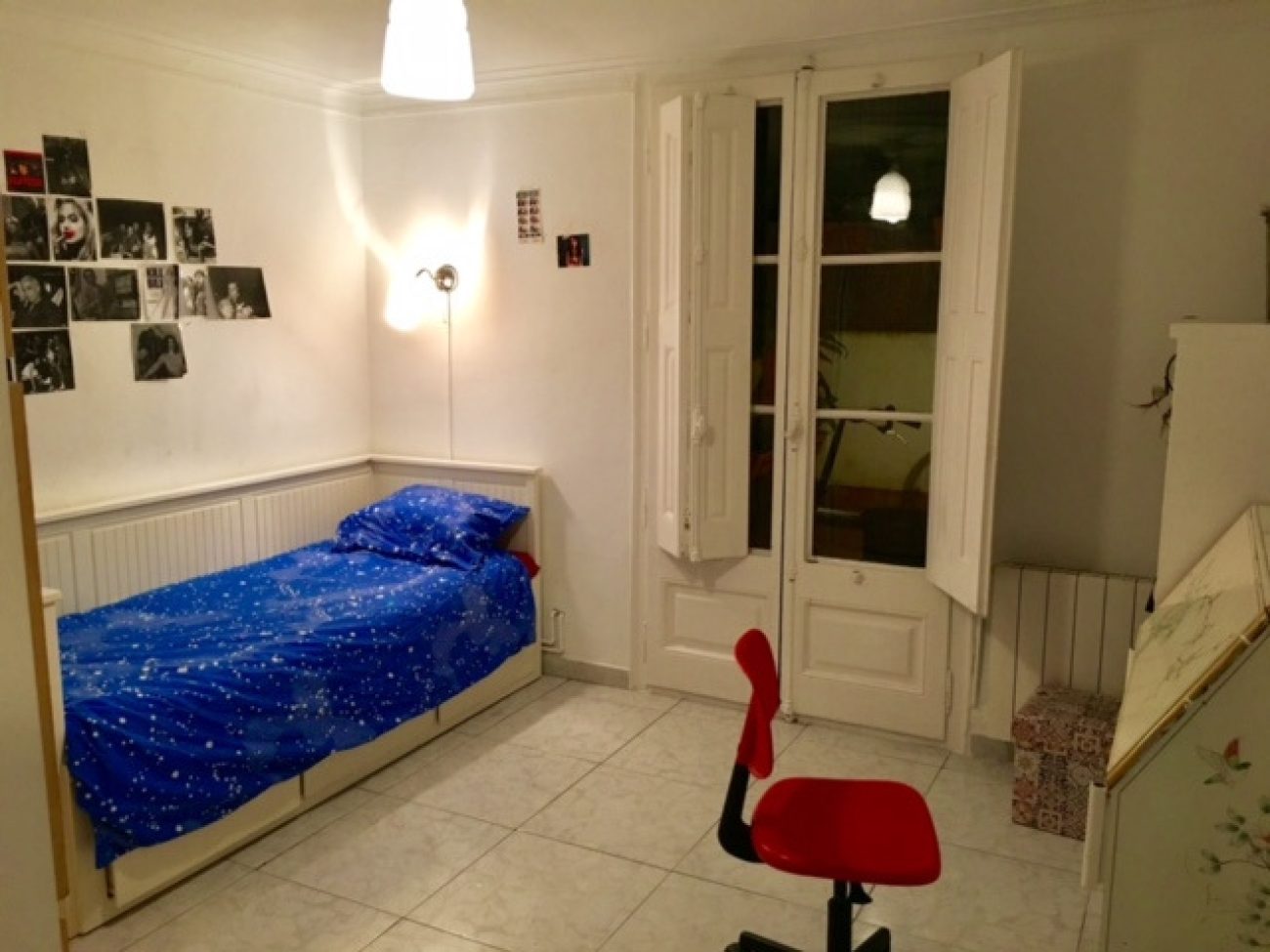 Big flat in the historic centre of Barcelona
