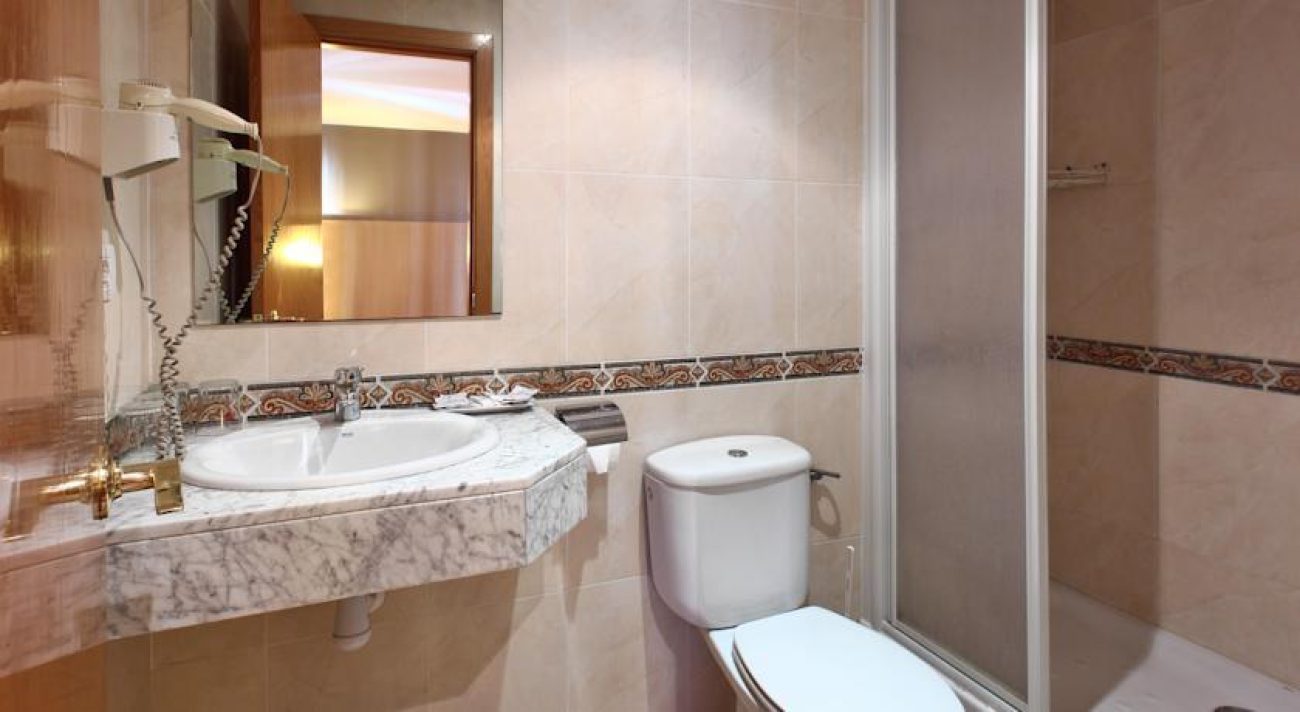 2 star hostel for sale in Poble Sec, Barcelona