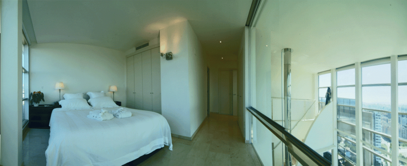 Luxury penthouse close to the sea in Barcelona