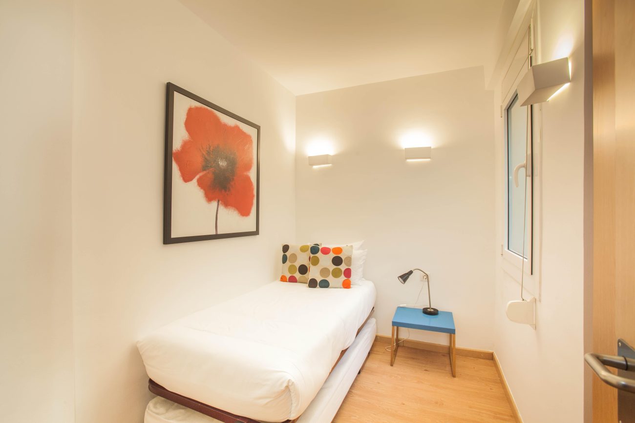 cosy furnished flat in Paseo de Gracia