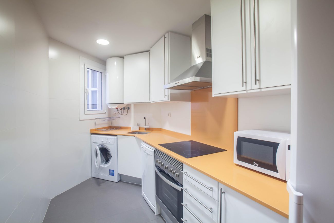 cosy furnished flat in Paseo de Gracia