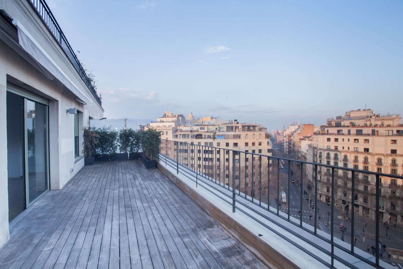 Two-bedroom penthouse with stunning city views