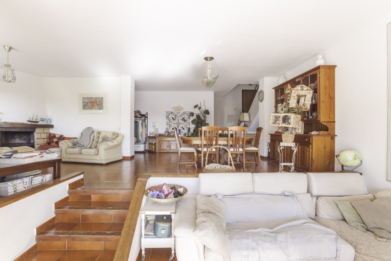 House in the best mountain area of Castelldefels