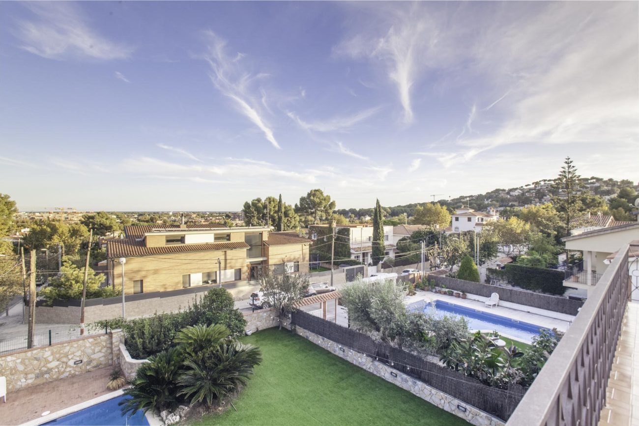 House with views in Castelldefels