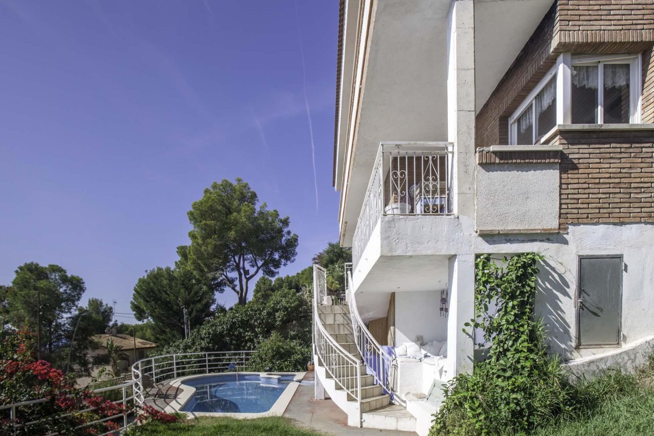 House in the best mountain area of Castelldefels