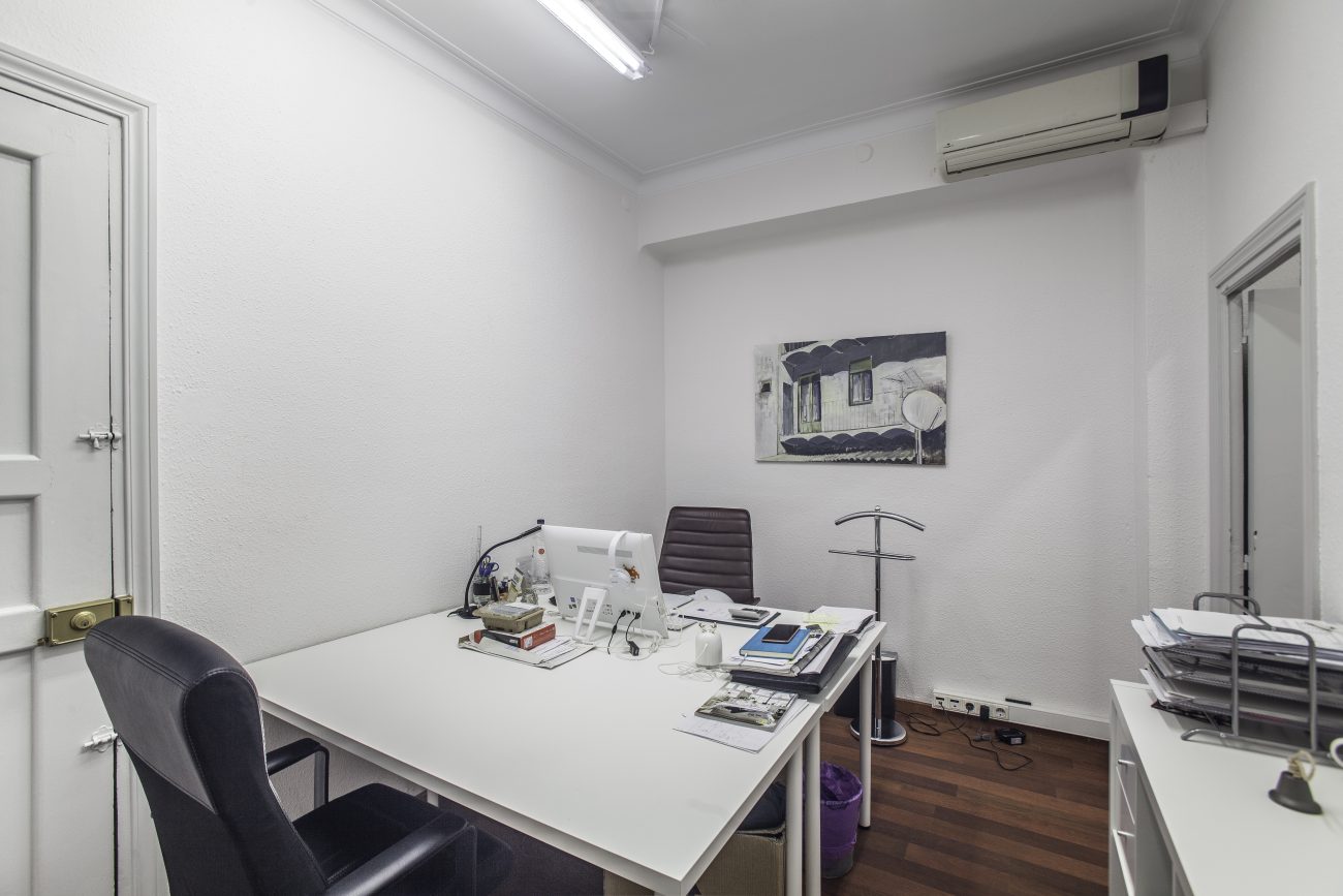 Office next to Passeig de Gracia