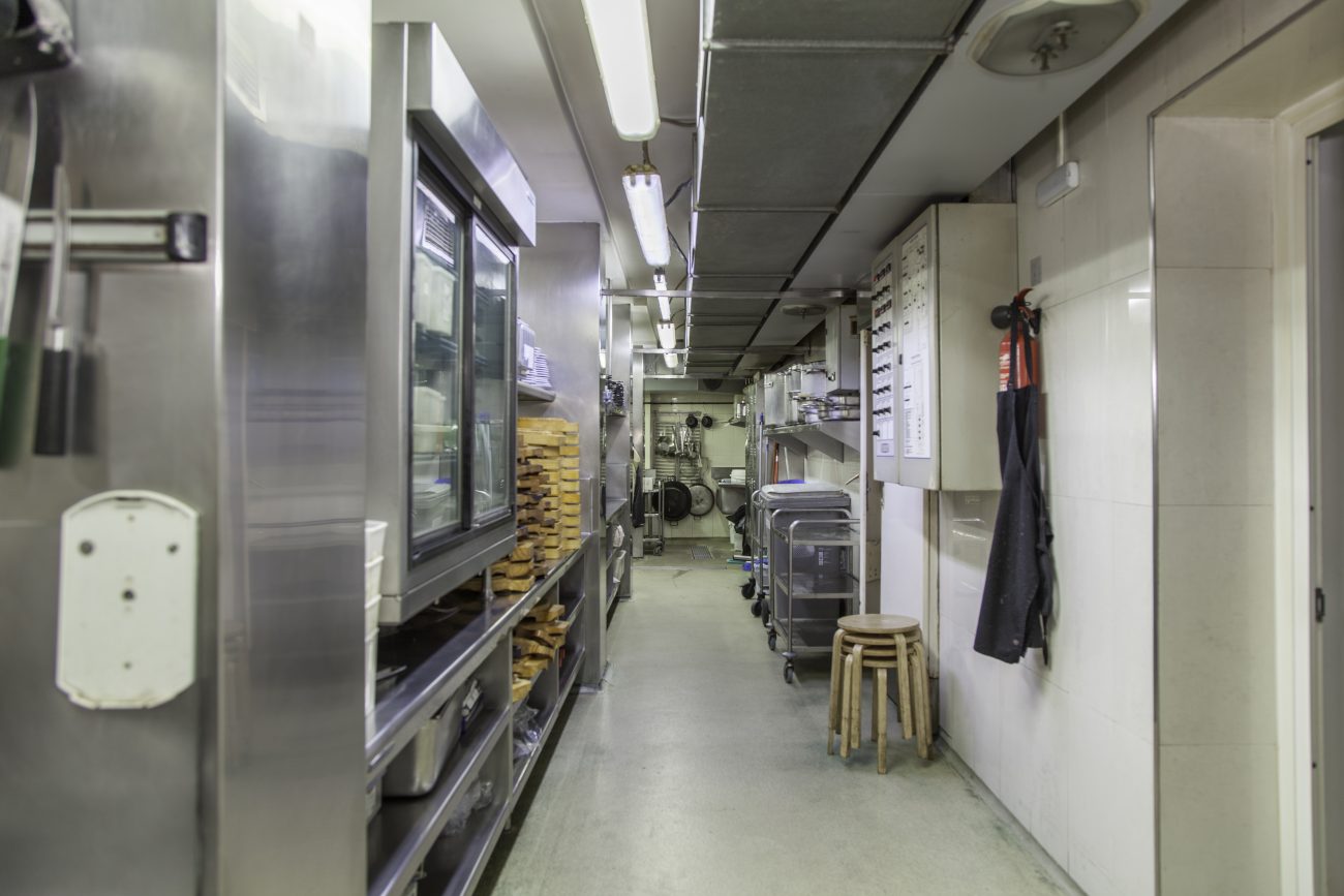 Fully functioning excellent restaurant in Barceloneta