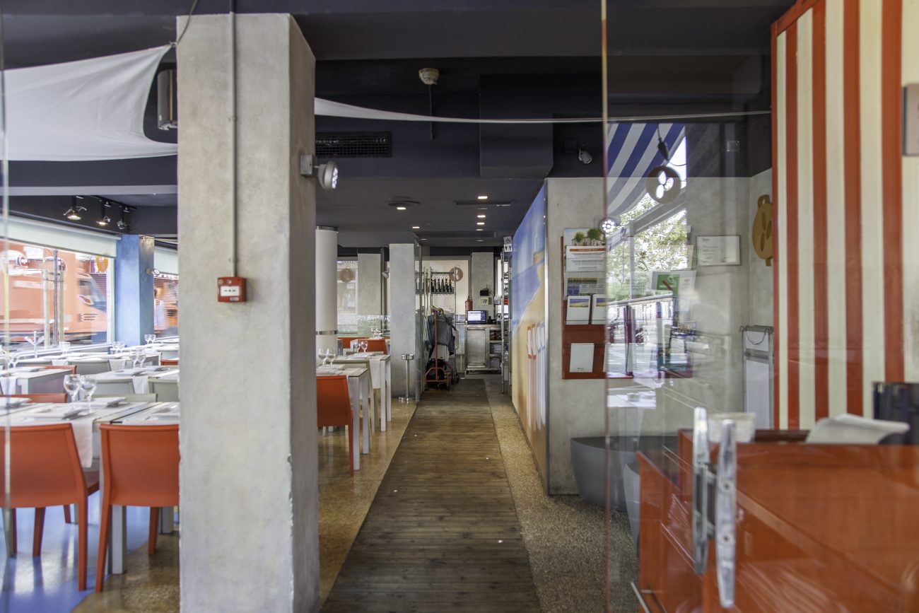 Fully functioning excellent restaurant in Barceloneta