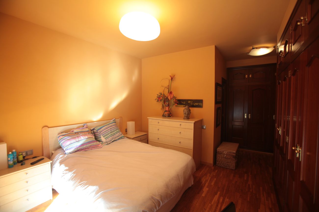 Large apartment in one of the main streets of Barcelona