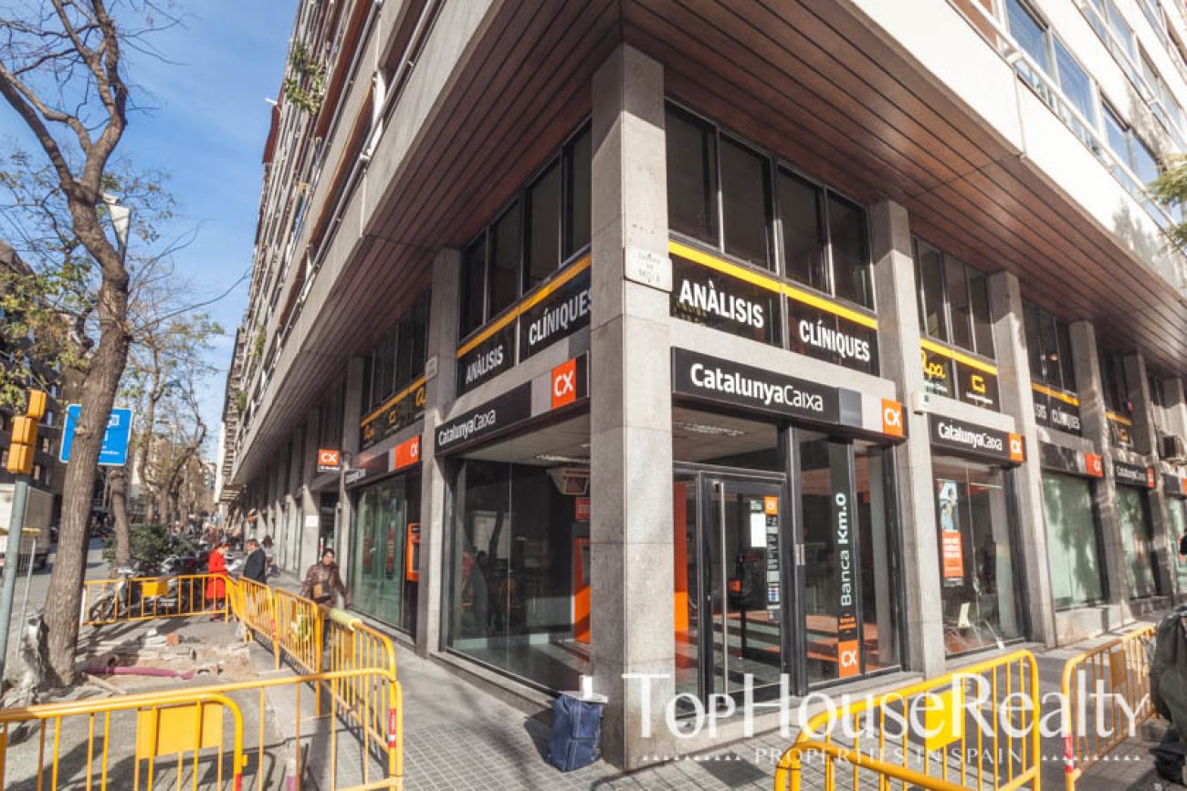 Commercial property for investment in an exclusive area of Barcelona