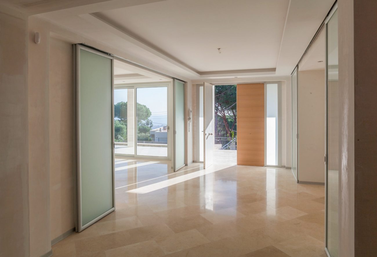Newly constructed house with sea views