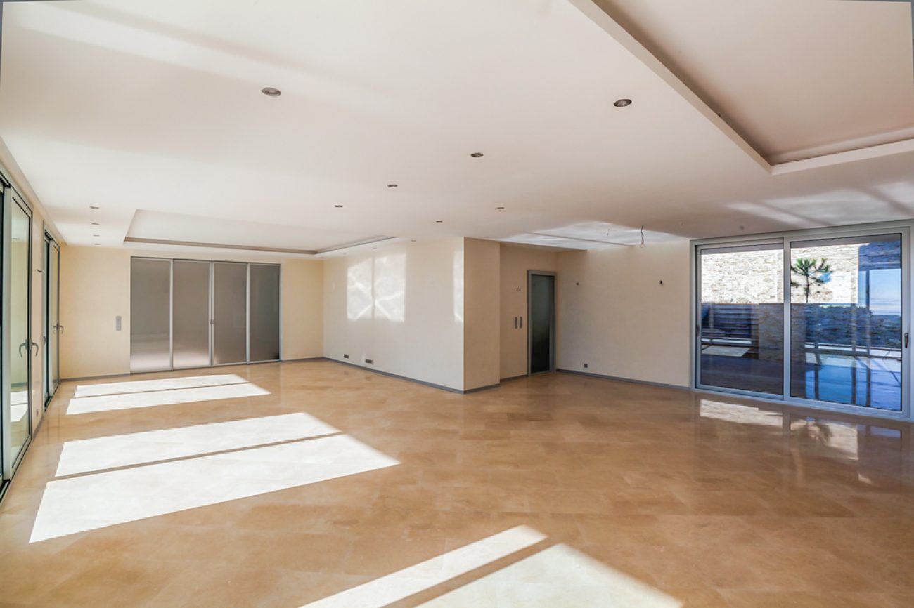 Newly constructed house with sea views