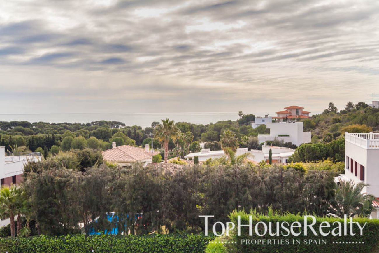 House with beautiful views in the exclusive area of Sitges