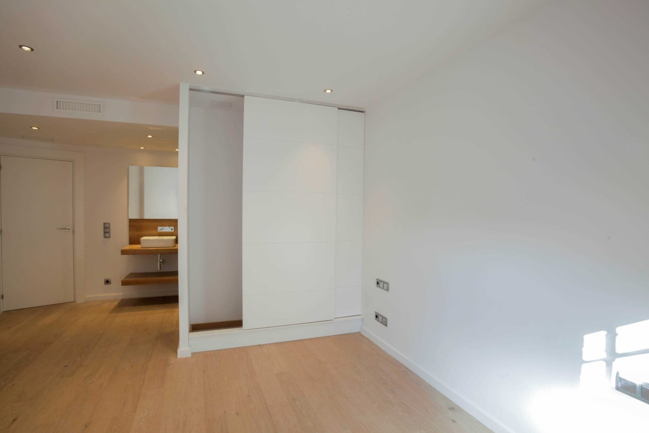 Renovated apartment with a privileged location