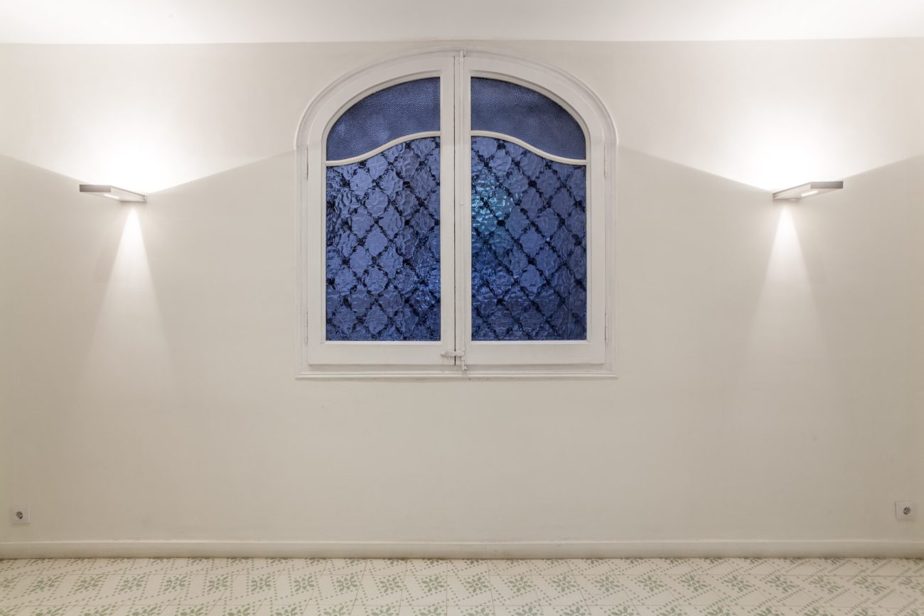 Spacious and  renovated apartment in Eixample ready-to-move-in