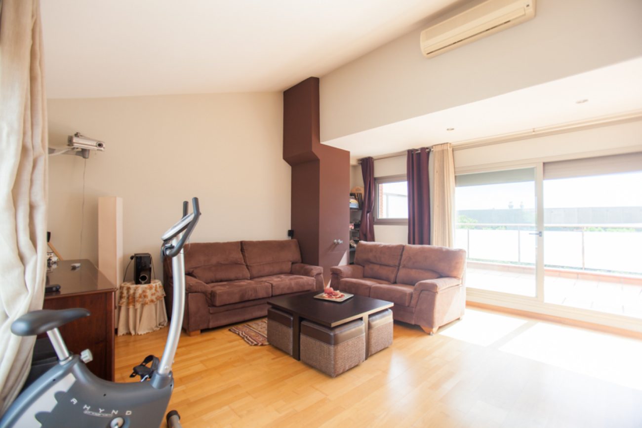 Exclusive townhouse close  the beach